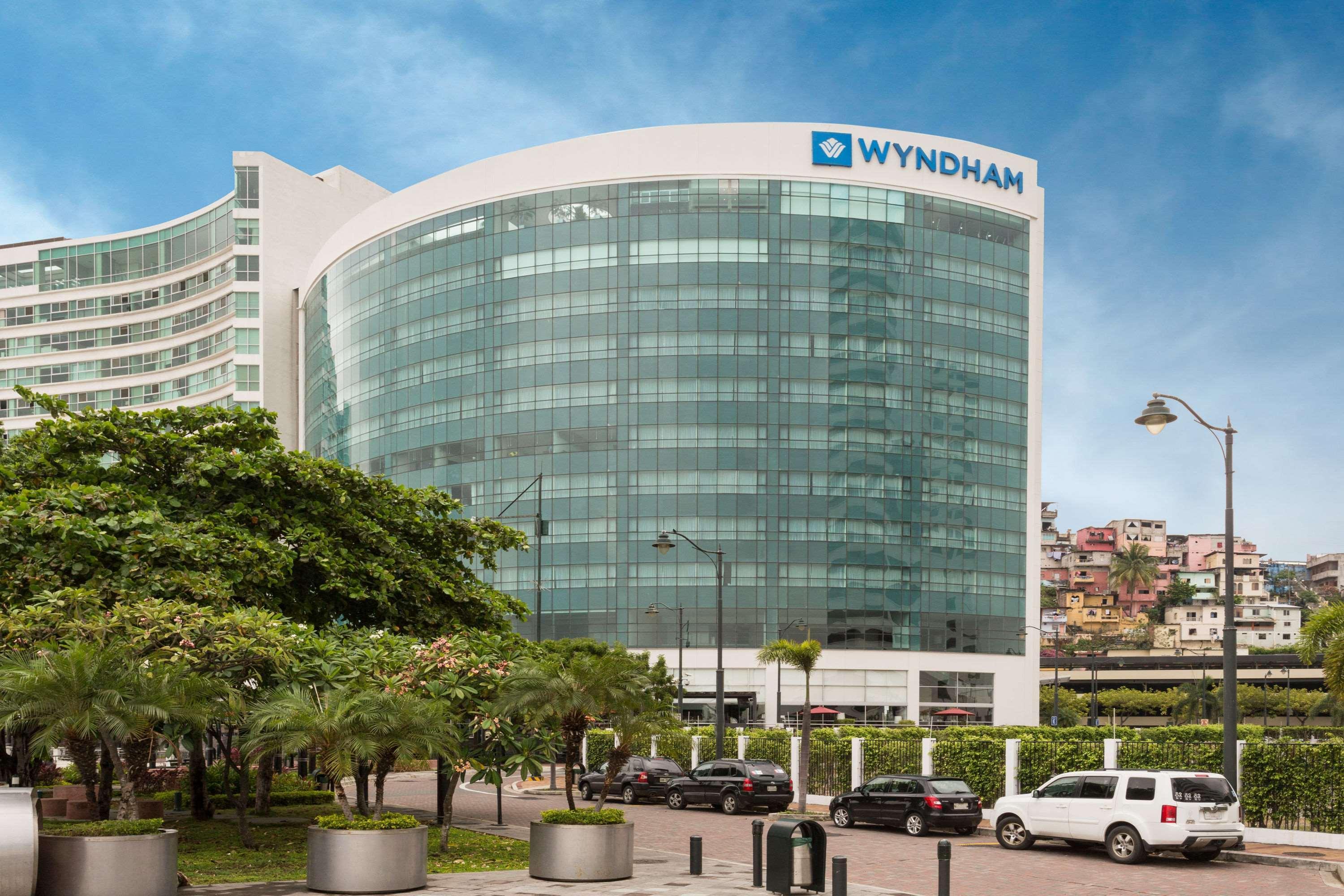 Wyndham Guayaquil, Puerto Santa Ana Hotel Buitenkant foto